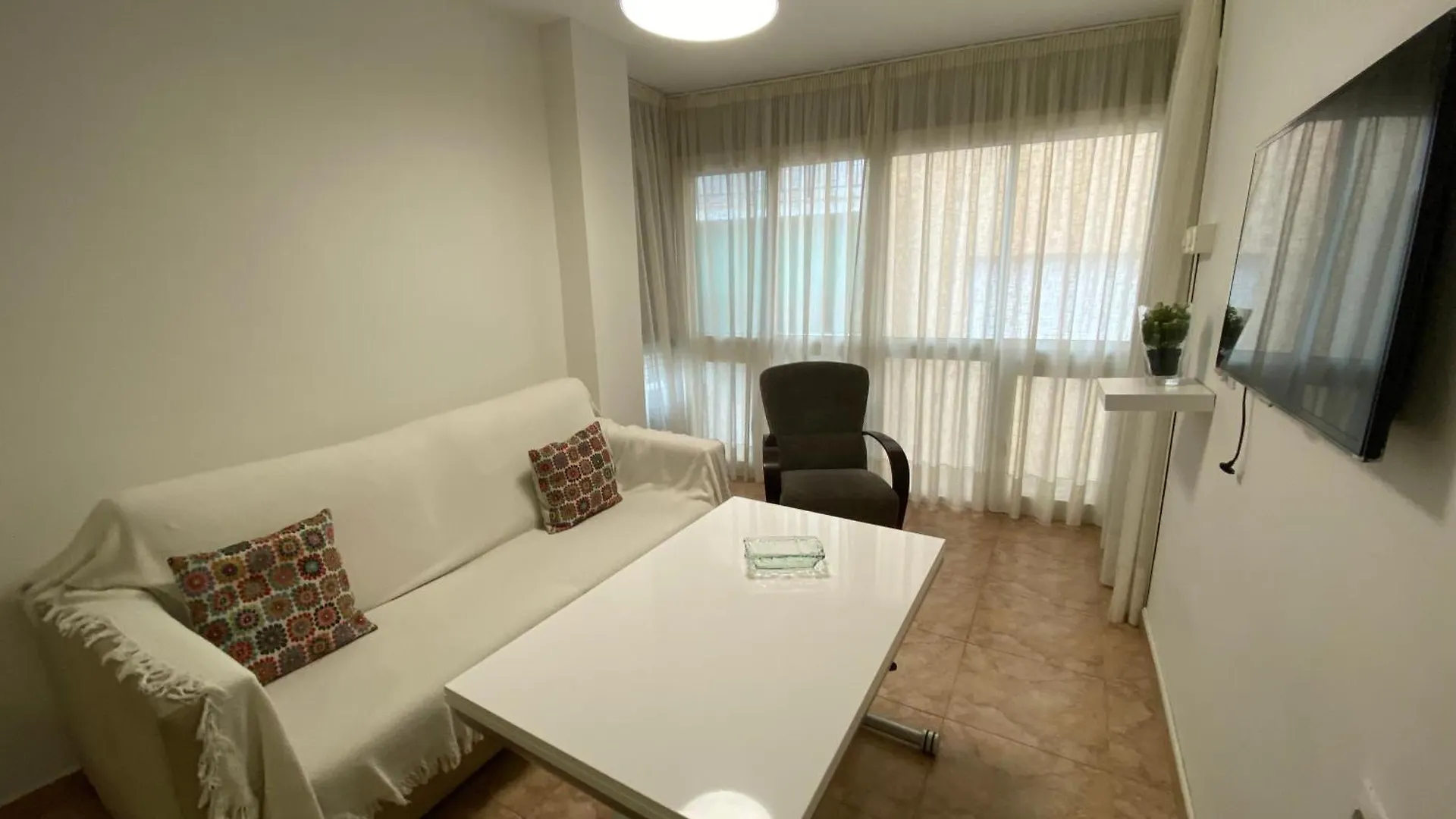 Apartamento Junto Al Mar contacts